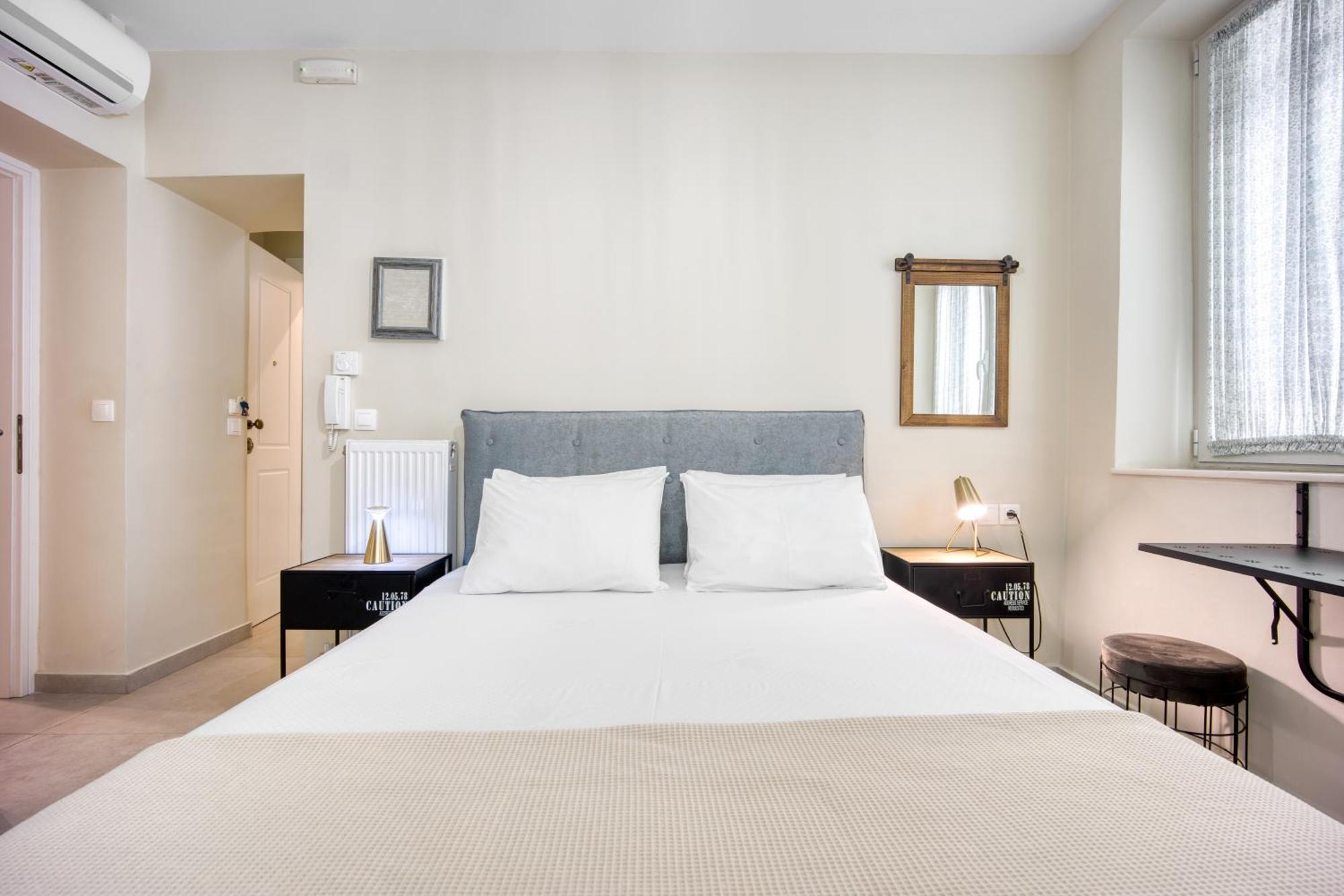 Bentzi...Boutique Apartment 1, Classic Double With Kitchenette, 2 Guests Athens Ngoại thất bức ảnh